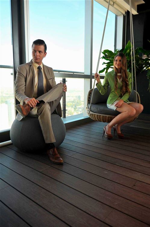 thumbnail Dama y Caballero