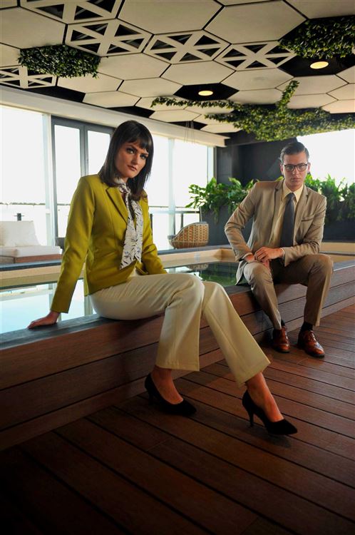 thumbnail Dama y Caballero