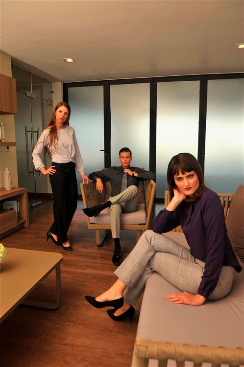 thumbnail Dama y Caballero